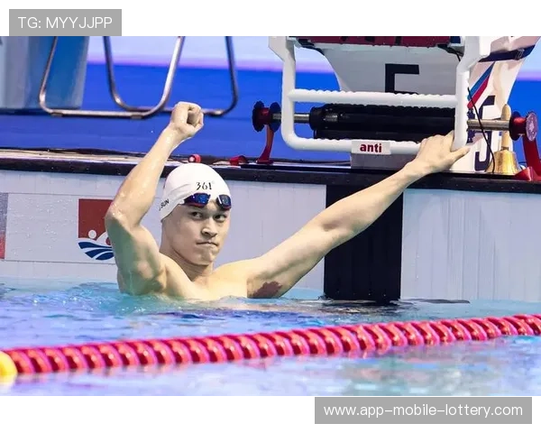 孙杨再创辉煌 斩获第四金 书写泳坛传奇新篇章